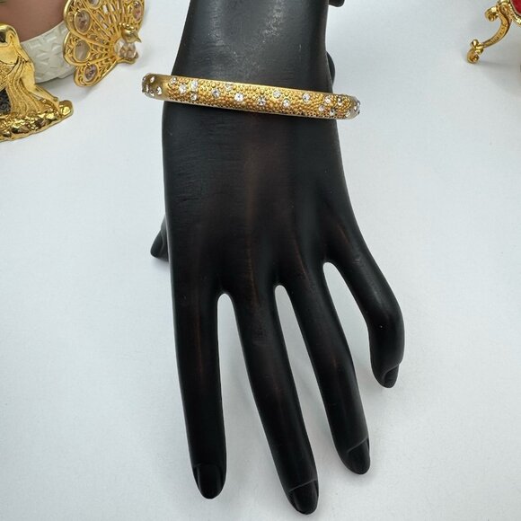 BRIGHTON Gold Tone & Clear Crystals Hammered Hinged Bracelet 6.3/4 - Picture 2 of 10